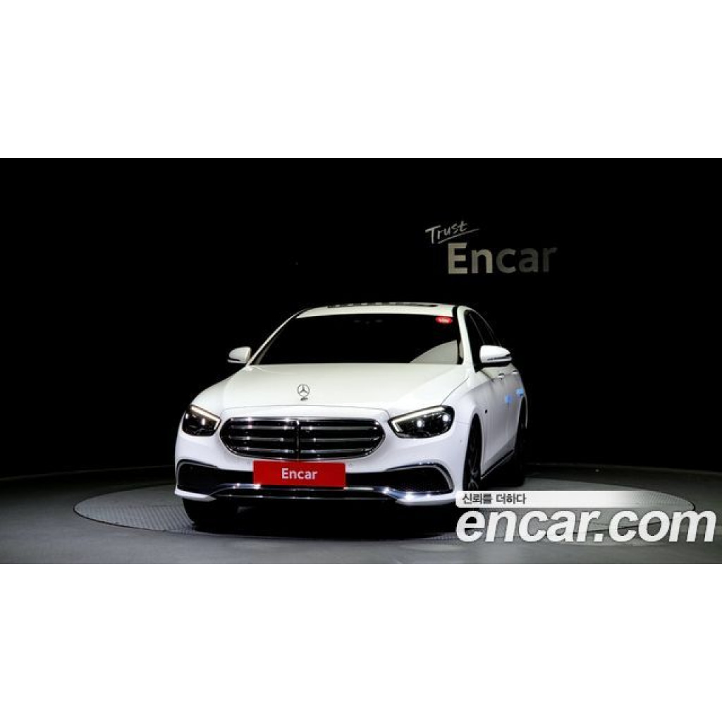 Mercedes Benz E-Class 2021 г.