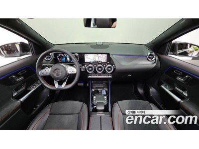 Mercedes Benz GLA-Class 2023 г.