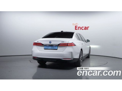 BMW i5 2024 г.