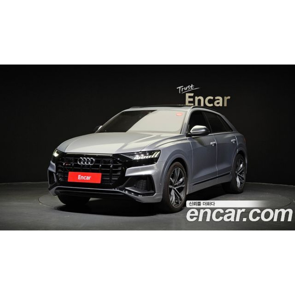 Audi SQ8 2021 г.
