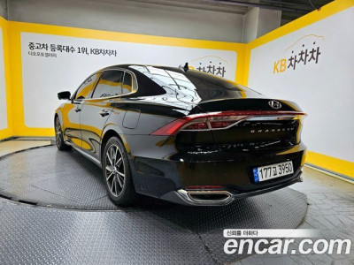 Hyundai Grandeur 2022 г.