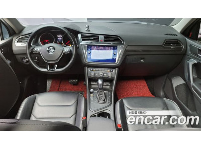 Volkswagen Tiguan 2020 г.