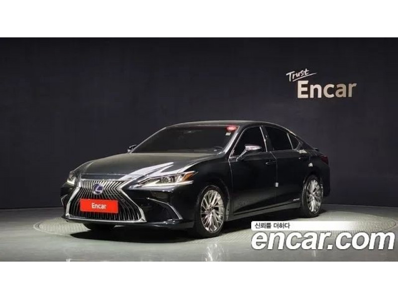 Lexus IS 2021 г.