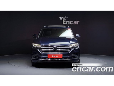 Volkswagen Touareg 2023 г.