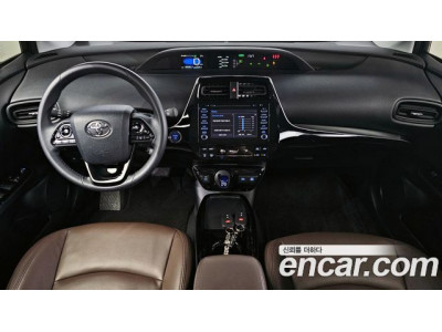 Toyota Prius 2021 г.