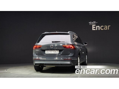 Volkswagen Tiguan 2020 г.