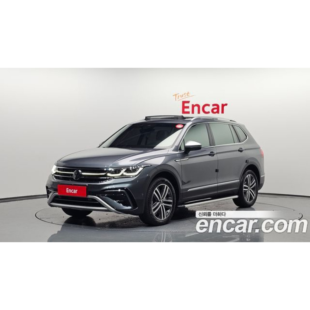 Volkswagen Tiguan 2023 г.
