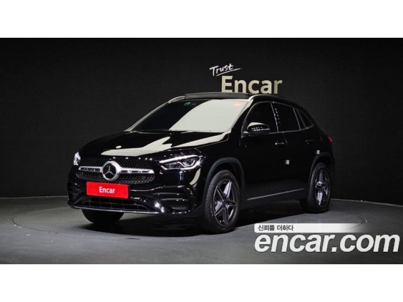 Mercedes Benz GLA-Class 2023 г.