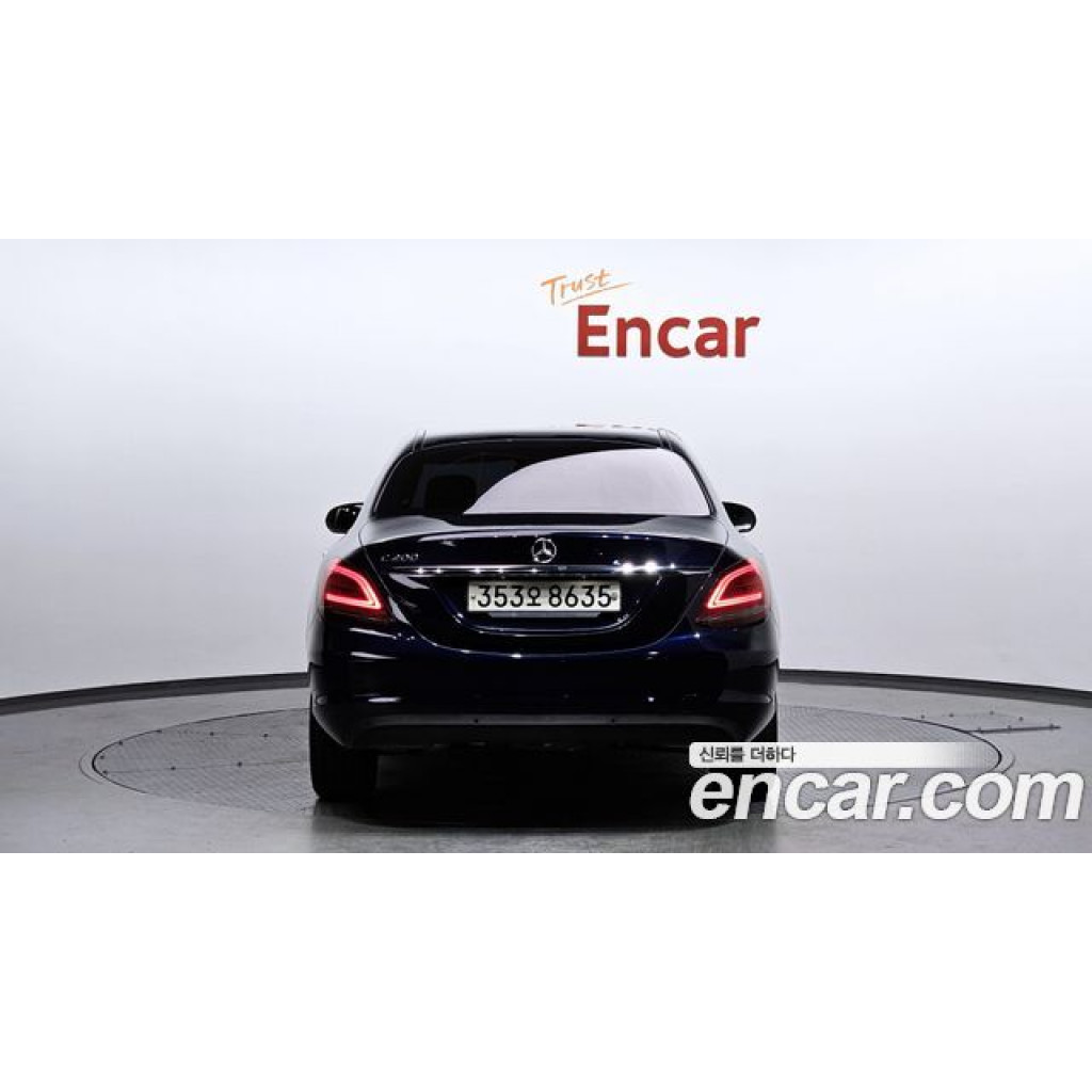 Mercedes Benz C-Class 2020 г.