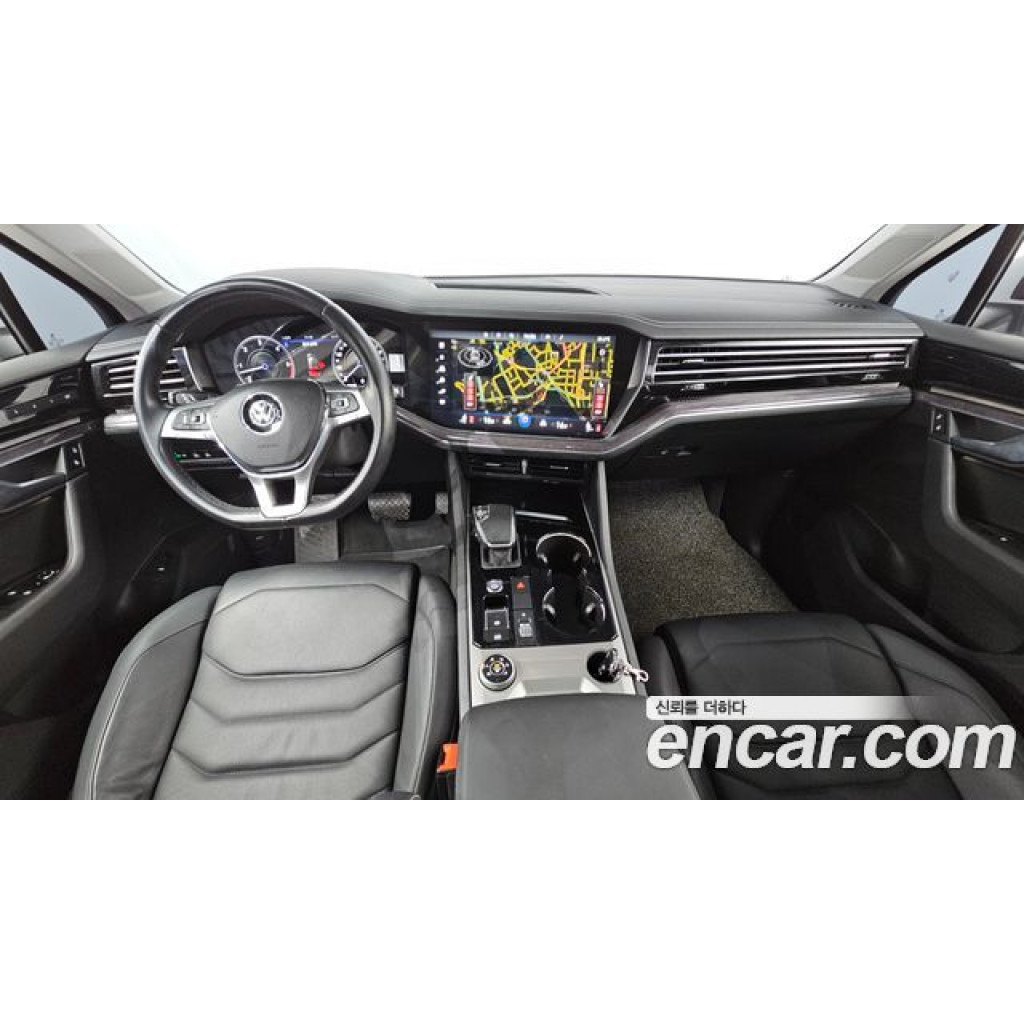 Volkswagen Touareg 2020 г.