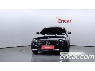 Mercedes Benz E-Class 2023 г.