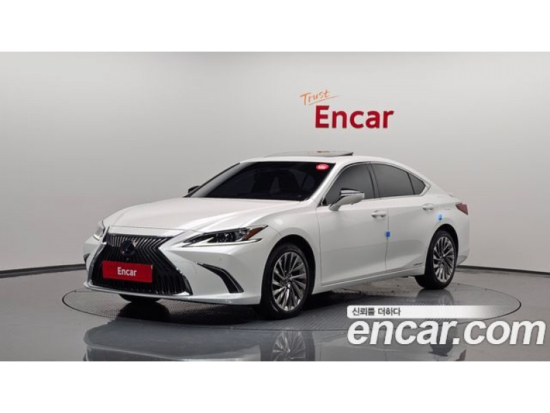 Lexus IS 2021 г.
