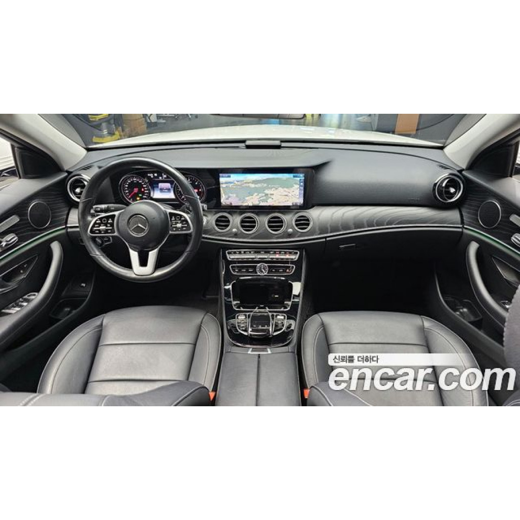 Mercedes Benz E-Class 2020 г.