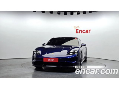 Porsche Taycan 2021 г.