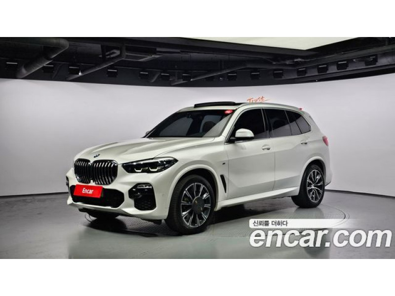 BMW X5 2021 г.