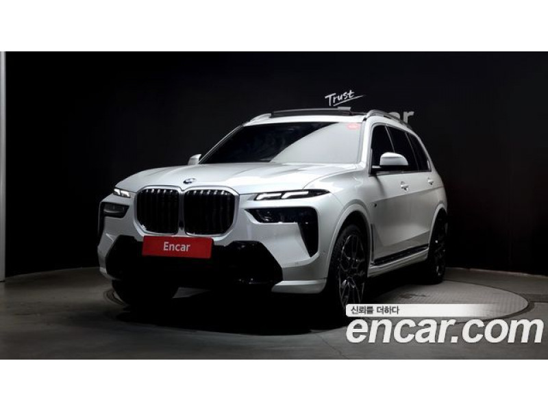 BMW X7 2024 г.