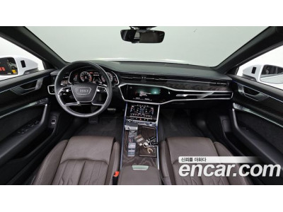 Audi A6 2022 г.