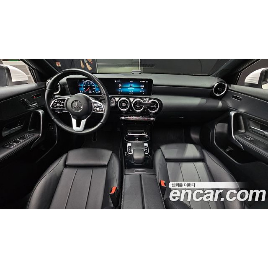 Mercedes Benz A-Class 2020 г.