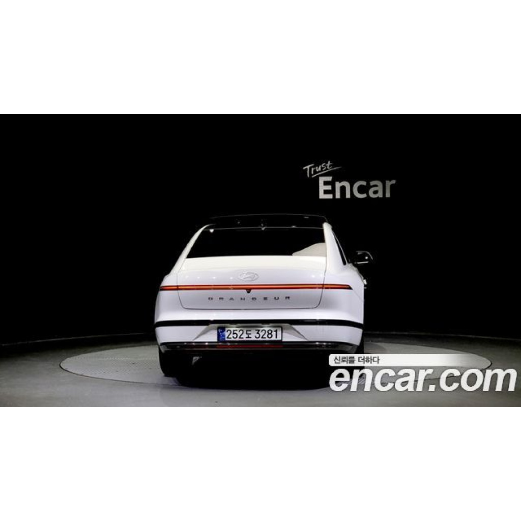 Hyundai Grandeur 2023 г.