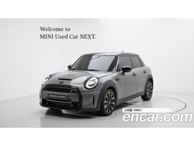 Mini Cooper 2022 г.